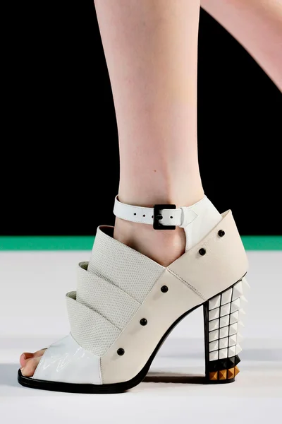 Look 17